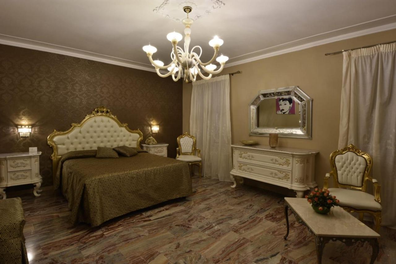 Ca' Del Cinema Bed & Breakfast Venetië