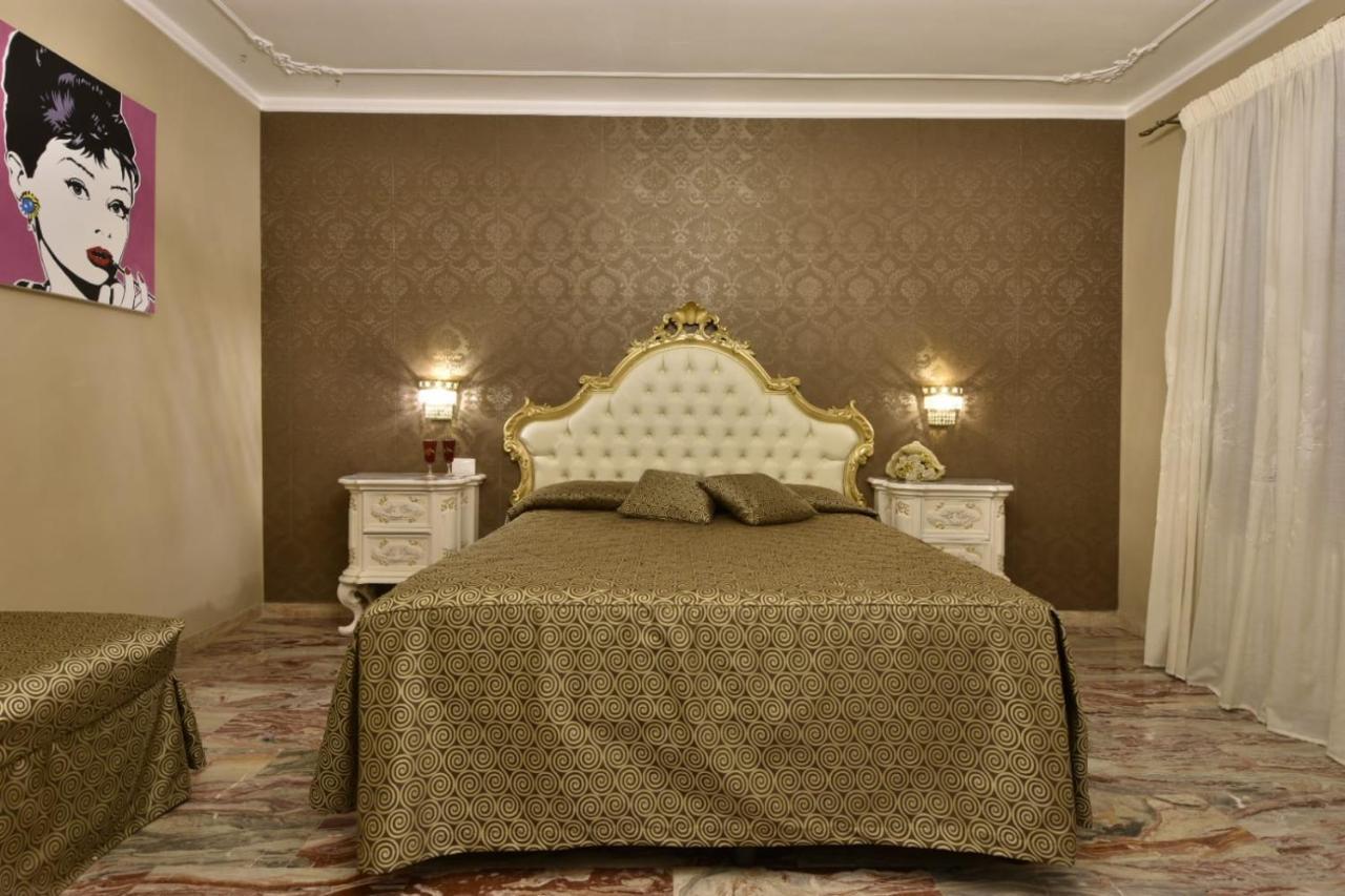 Ca' Del Cinema Bed & Breakfast Venetië